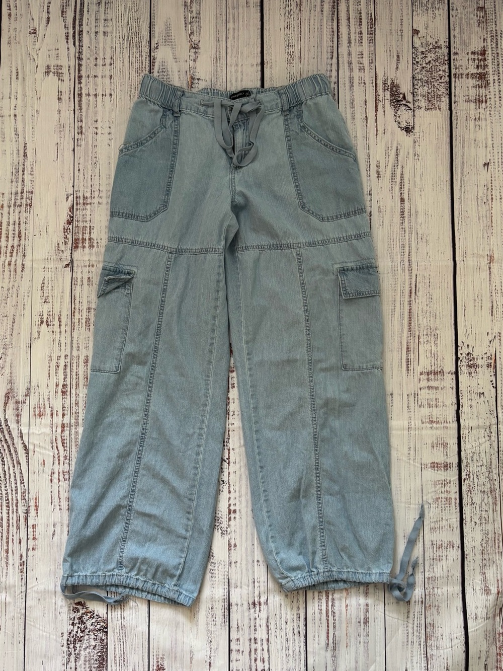 Sincerely Jules Cargo Jeans Size 5/27 Light Wash Denim Parachute Pants